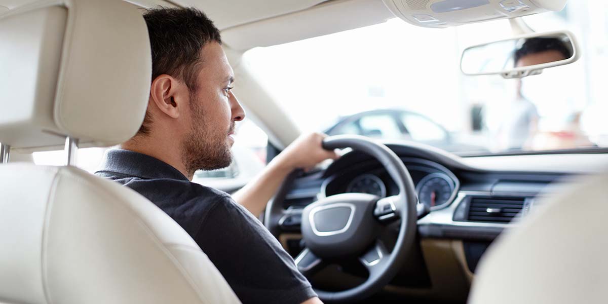 Learn to Drive in Oman: Top Tips for Beginners with SelfDrive
